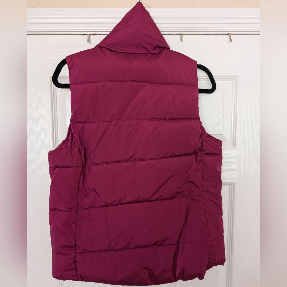 NWT OLD NAVY Puffer Vest - Picture 7 of 7